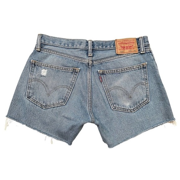 Levi’s Custom Distressed Cotton Cut Off Denim Jean Shorts, Size Medium - Picture 2 of 11